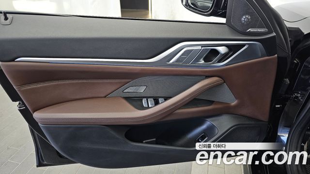 BMW i4 2024 — photo 32