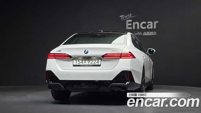 BMW 5-Series 2025 — photo 4