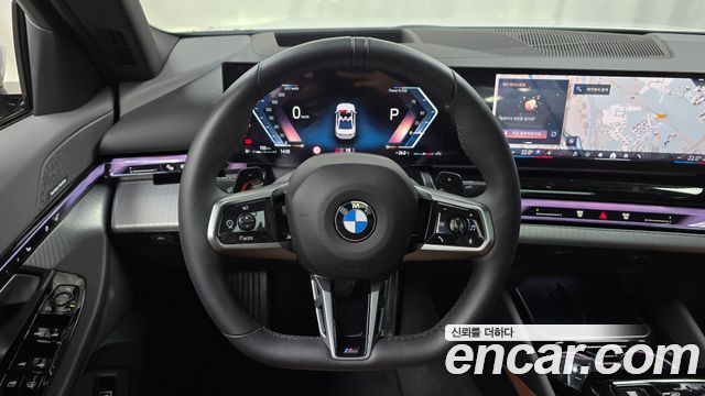 BMW 5-Series 2025 — photo 20