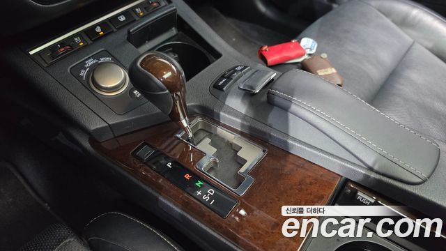 Lexus ES 2014 — photo 9