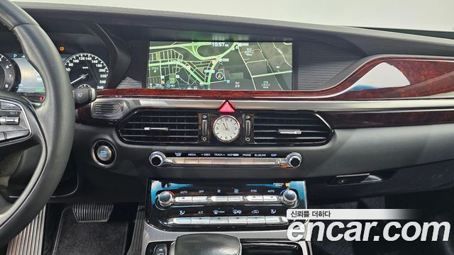 Genesis EQ900 2016 — photo 13
