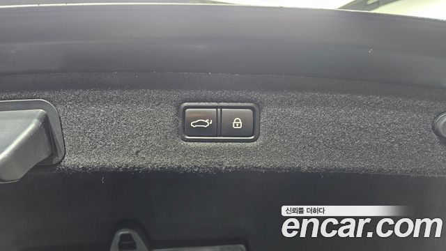 Genesis EQ900 2016 — photo 20