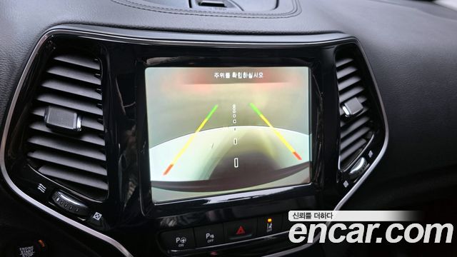 Jeep Cherokee 2021 — photo 15