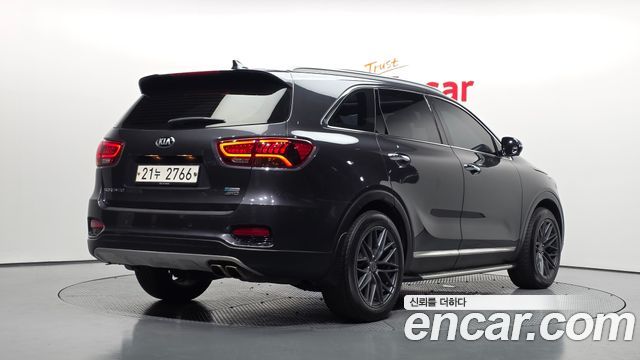 Kia Sorento 2018 — photo 2