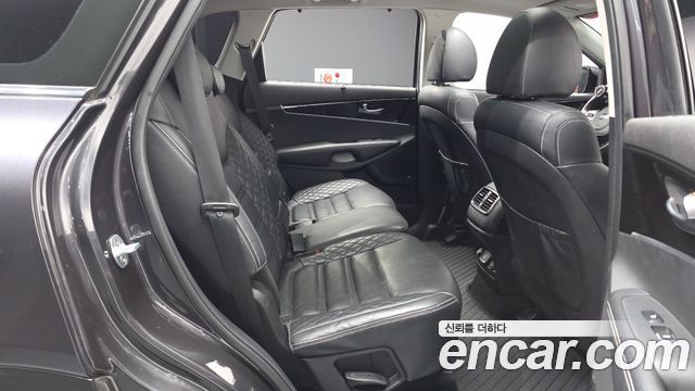 Kia Sorento 2018 — photo 12