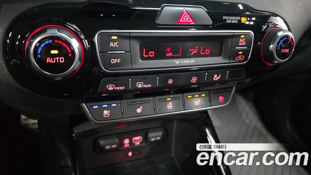 Kia Sorento 2018 — photo 16