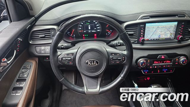 Kia Sorento 2015 — photo 13