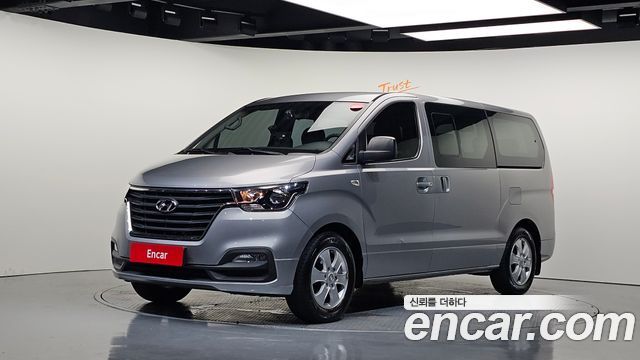 Hyundai Starex 2020 — photo 1