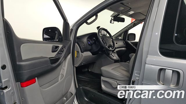 Hyundai Starex 2020 — photo 13