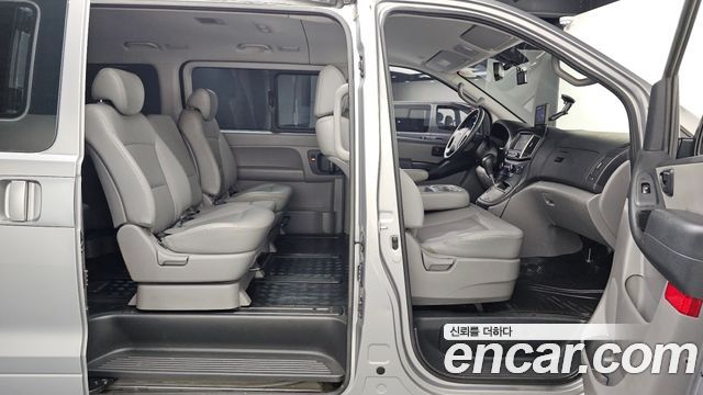 Hyundai Starex 2020 — photo 17
