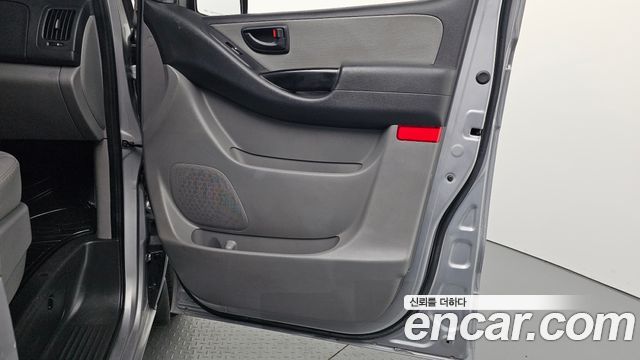Hyundai Starex 2020 — photo 15
