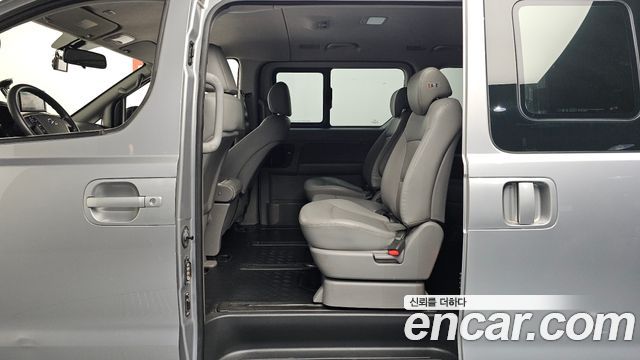Hyundai Starex 2020 — photo 16
