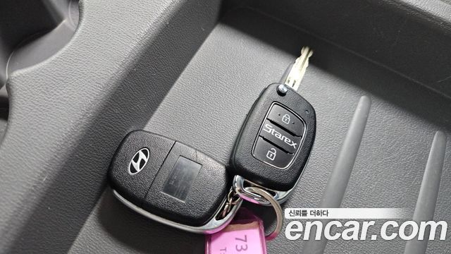 Hyundai Starex 2020 — photo 28