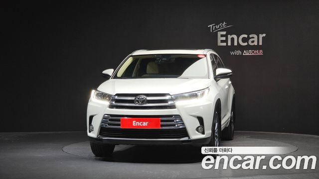 Toyota Highlander 2017 — photo 3