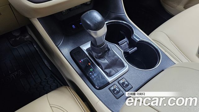 Toyota Highlander 2017 — photo 9