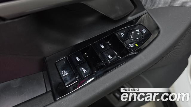 BMW 5-Series 2026 — photo 25