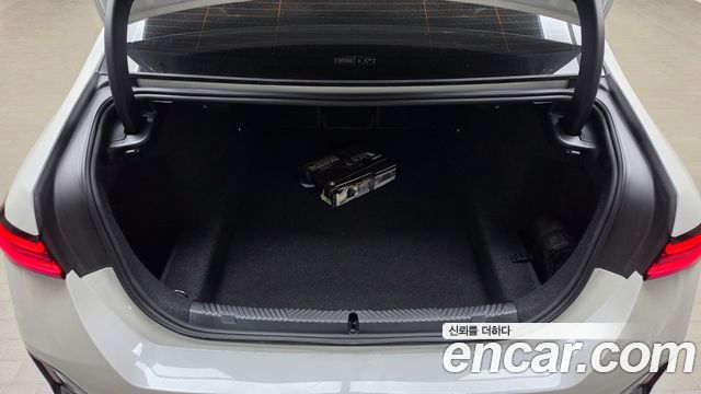 BMW 5-Series 2026 — photo 26