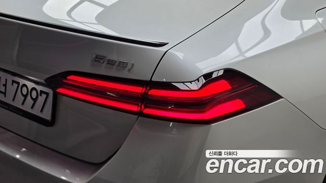 BMW 5-Series 2026 — photo 9