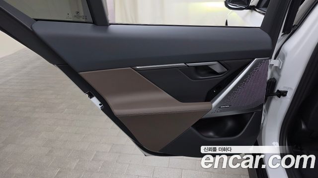 BMW 5-Series 2026 — photo 15