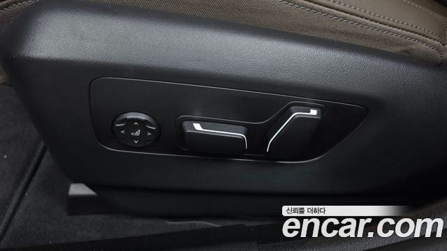 BMW 5-Series 2026 — photo 30