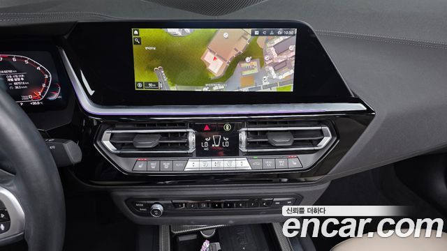 BMW Z4 2022 — photo 18