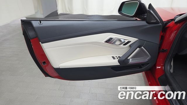 BMW Z4 2022 — photo 14