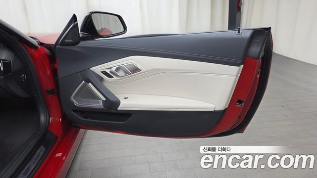 BMW Z4 2022 — photo 15