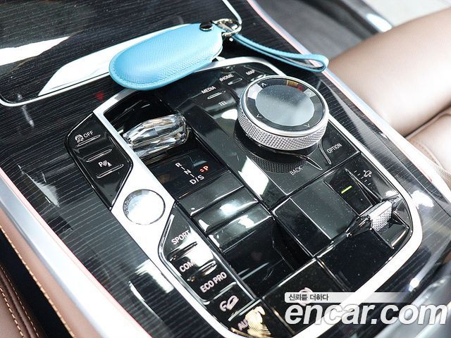 BMW X5 2026 — photo 8