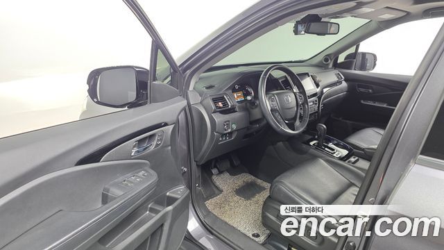 Honda Pilot 2018 — photo 10