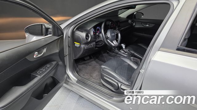 Kia K3 2021 — photo 13