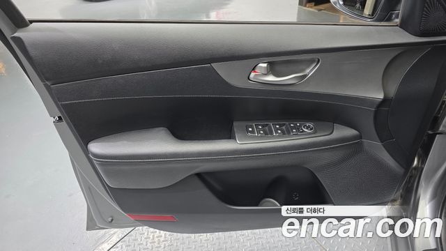 Kia K3 2021 — photo 14