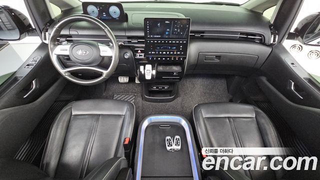 Hyundai Staria 2022 — photo 10