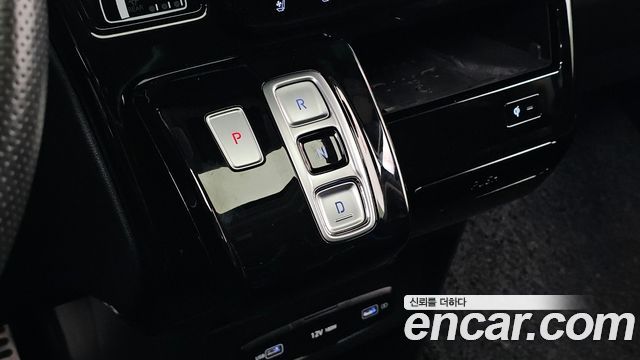 Hyundai Staria 2022 — photo 12