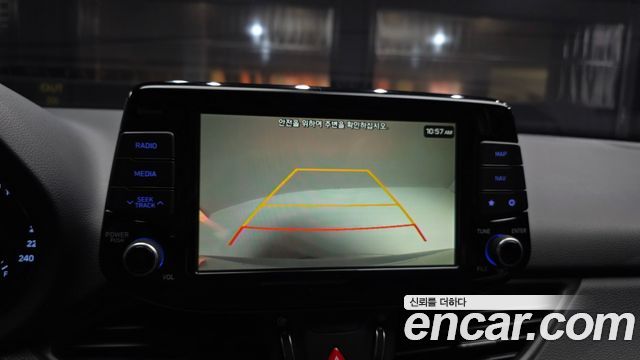 Hyundai i30 2017 — photo 21
