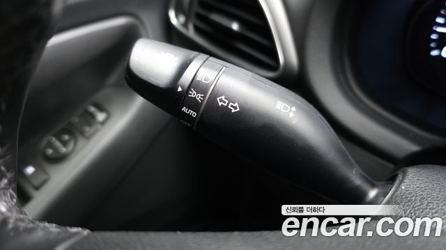 Hyundai i30 2017 — photo 29