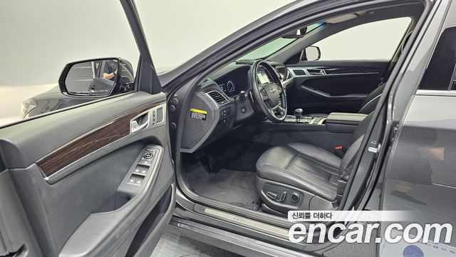 Genesis G80 2018 — photo 13