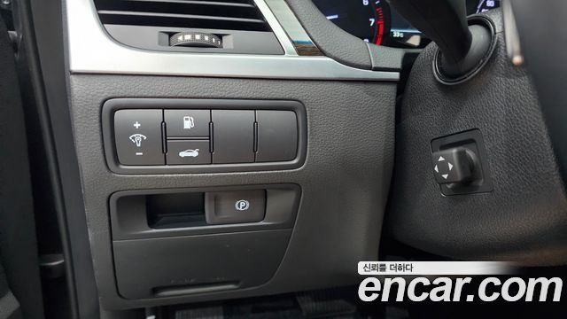Genesis G80 2018 — photo 24