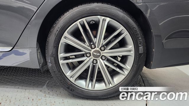 Genesis G80 2018 — photo 7