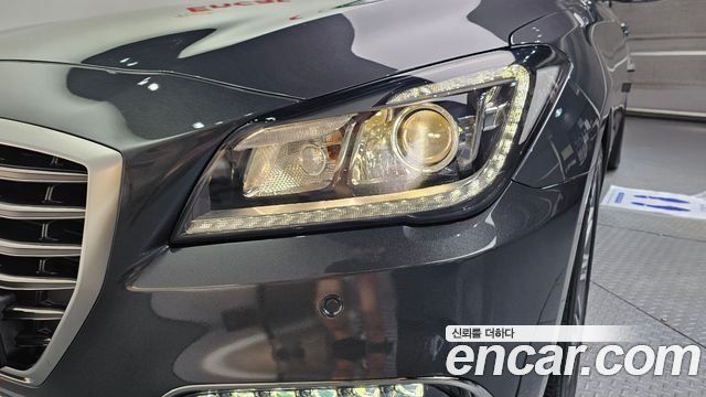 Genesis G80 2018 — photo 8