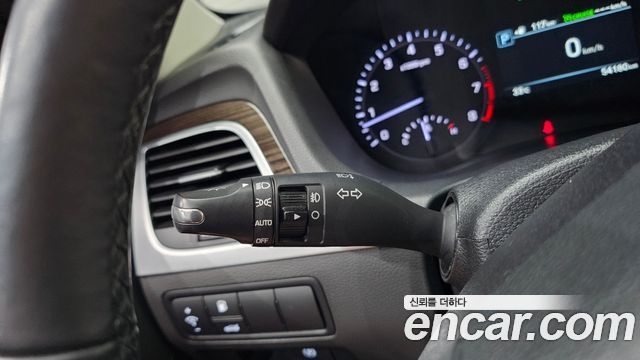 Genesis G80 2018 — photo 27