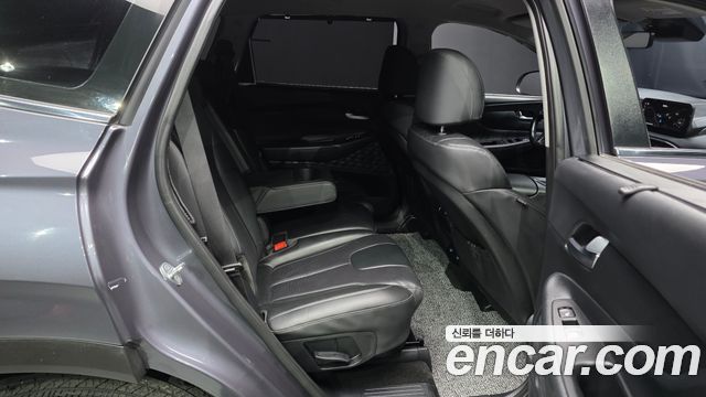 Hyundai Santafe 2021 — photo 18