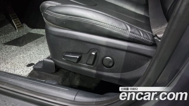 Hyundai Santafe 2021 — photo 24