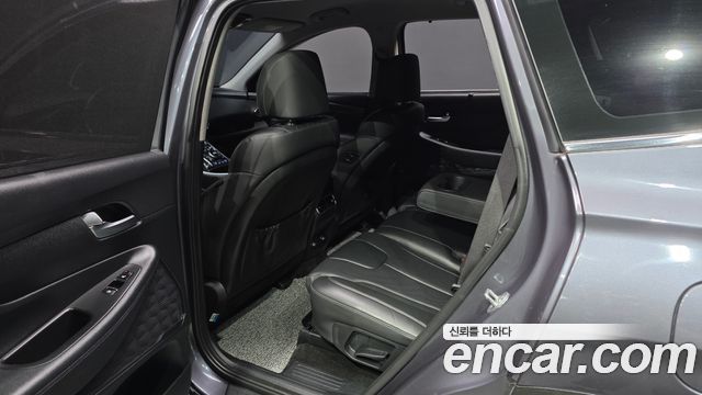 Hyundai Santafe 2021 — photo 16