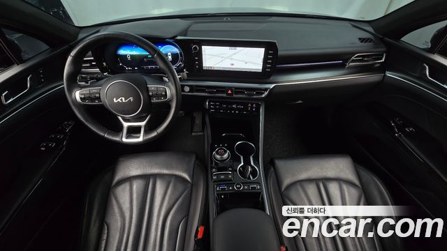 Kia K5 2023 — photo 10