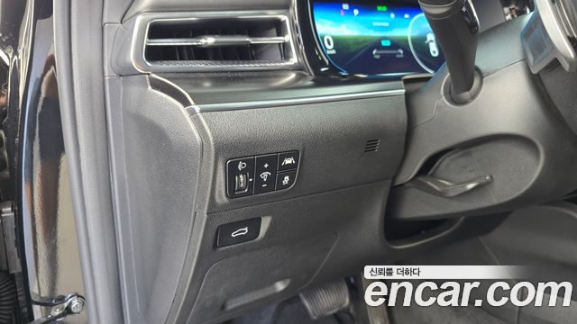 Kia K5 2023 — photo 24