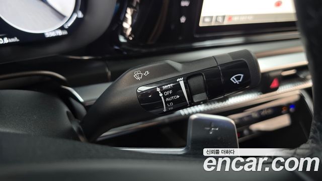 Kia K5 2023 — photo 25