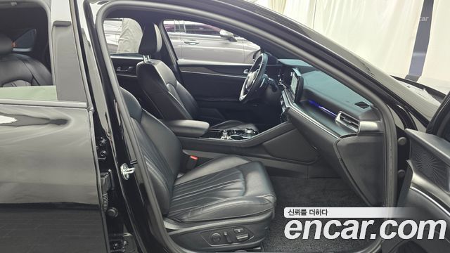 Kia K5 2023 — photo 16