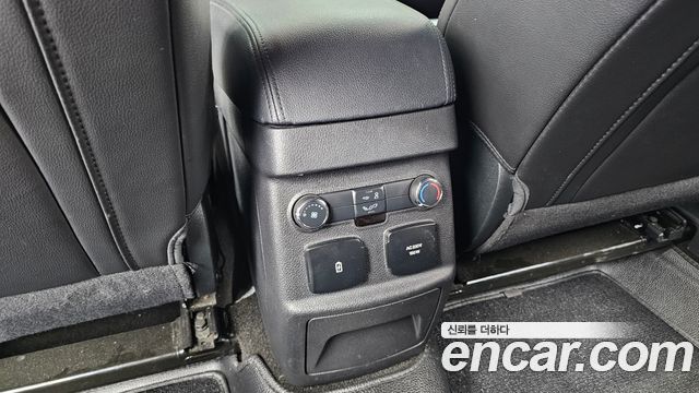 Ford Explorer 2018 — photo 19