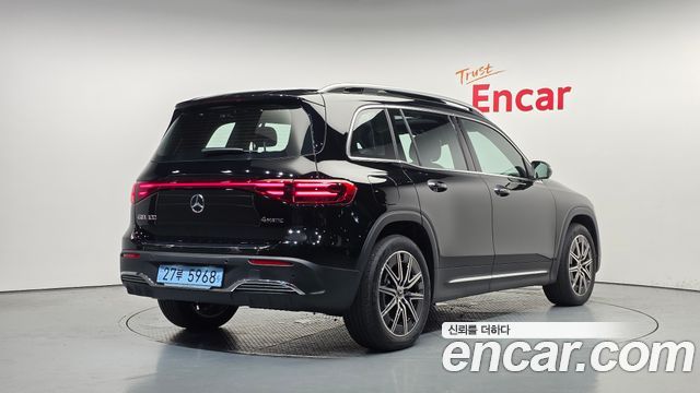 Mercedes-Benz EQB 2026 — photo 2