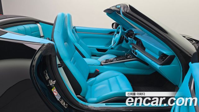 Porsche 911 2020 — photo 16